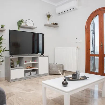 Onirion Homes : Stella's Holiday home
